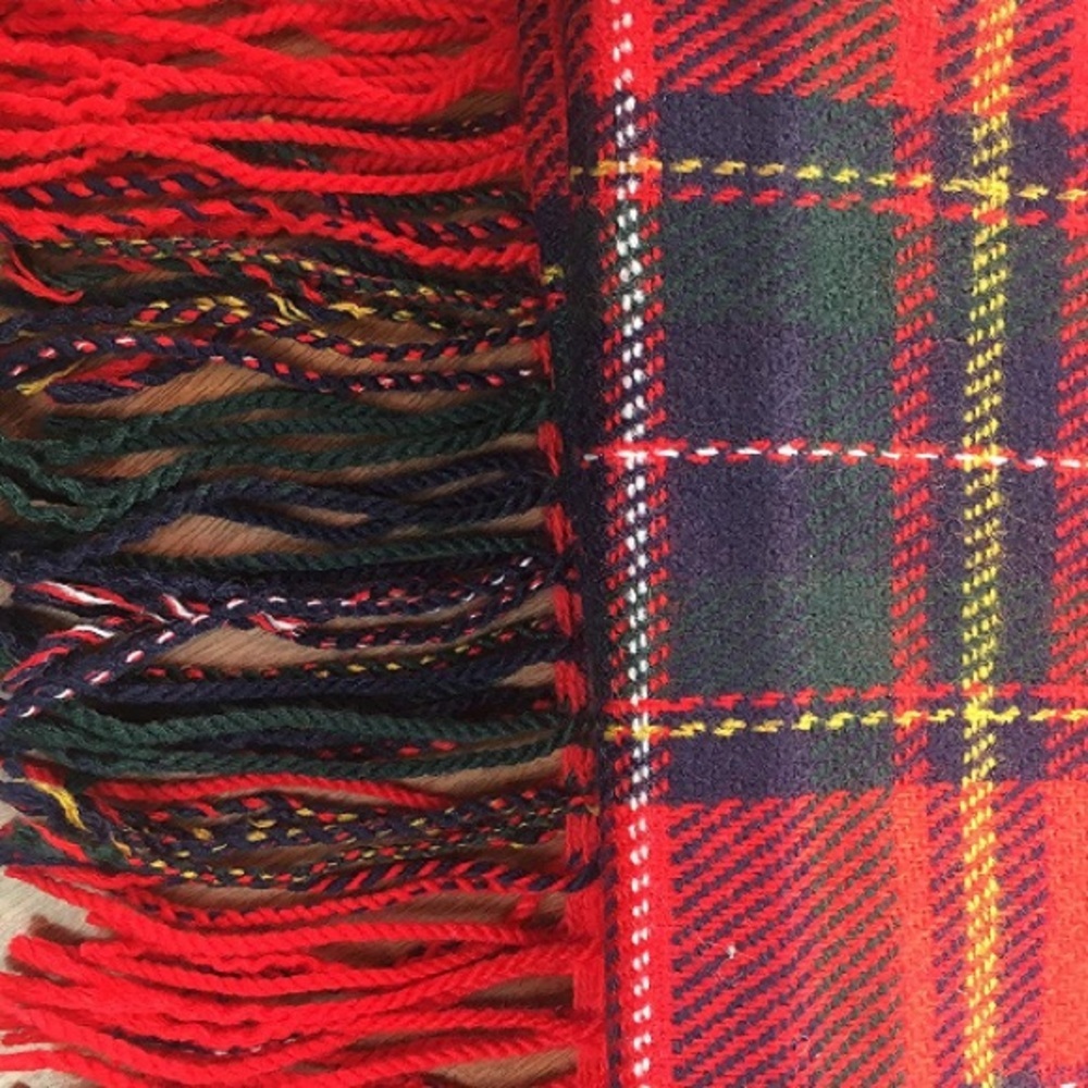Cozy RED BLOGGER Oversized PLAID Woman’s Scarf ❤️ - Picture 6 of 8
